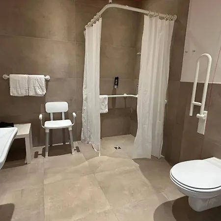 斯提维贝特酒店 4* 吕丁豪森