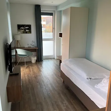 斯提维贝特酒店 4* 吕丁豪森